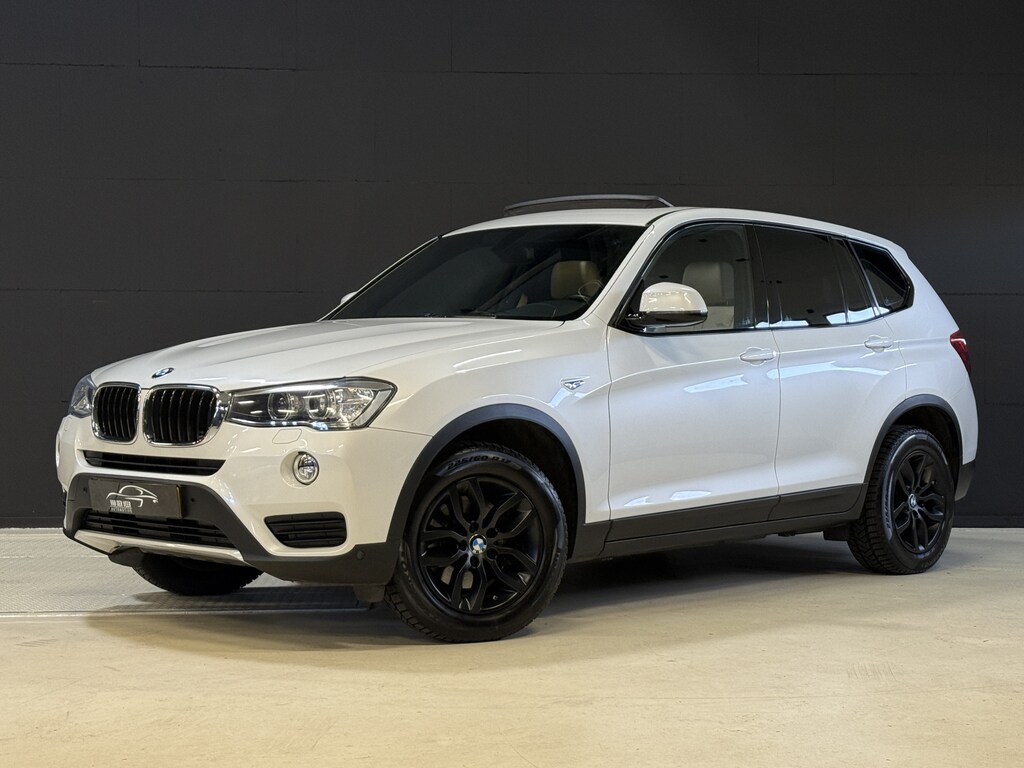 BMW X3 xDrive20i | Panoramadak | Stoelverwarming | Leder | Xenon