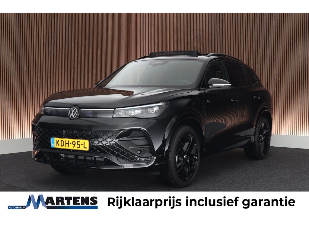 Volkswagen Tiguan 1.5 272pk eHybrid R-Line Edition Black Style Trekhaak 360Camera Keyless Massage Virtual Cockpit Panoramadak Navigatie