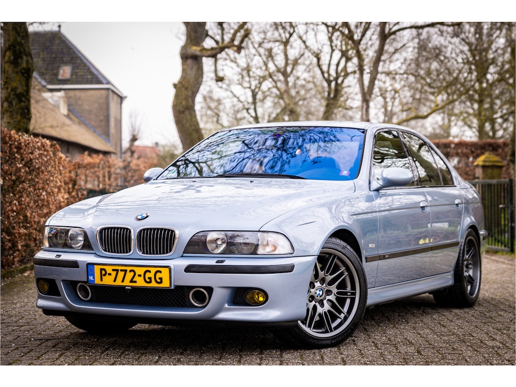 BMW M5 5-serie 4.9 V8 Silverstone Eisenmann Schuifdak