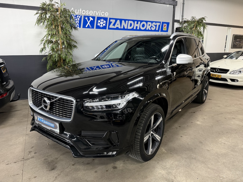 Volvo XC90 2.0 T5 AWD R-Design // Panodak // Caplay // sportstoelen met geheugen