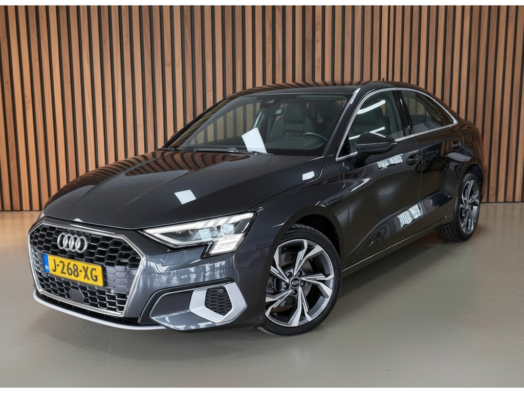 Audi A3 Limousine 30 TFSI Business edition | Carplay | Virtual cockpit |