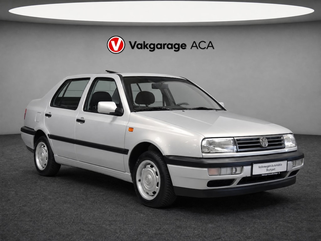 Volkswagen Vento 1.8 GL // 46.000 km // LEDER // OPEN DAK // COLLECTERS ITEM //