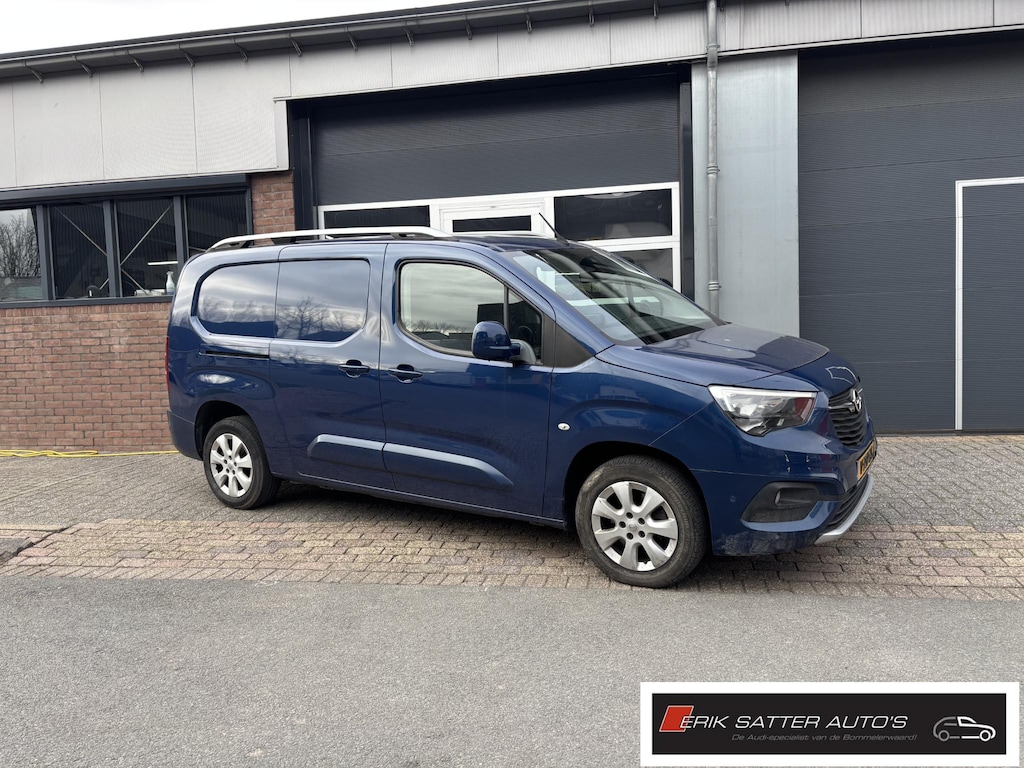 Opel Combo 1.5D L2H1 Innovation Euro 6|LMV | Keyless| Camera | PDC V+A | Modificatie en distributie gedaan