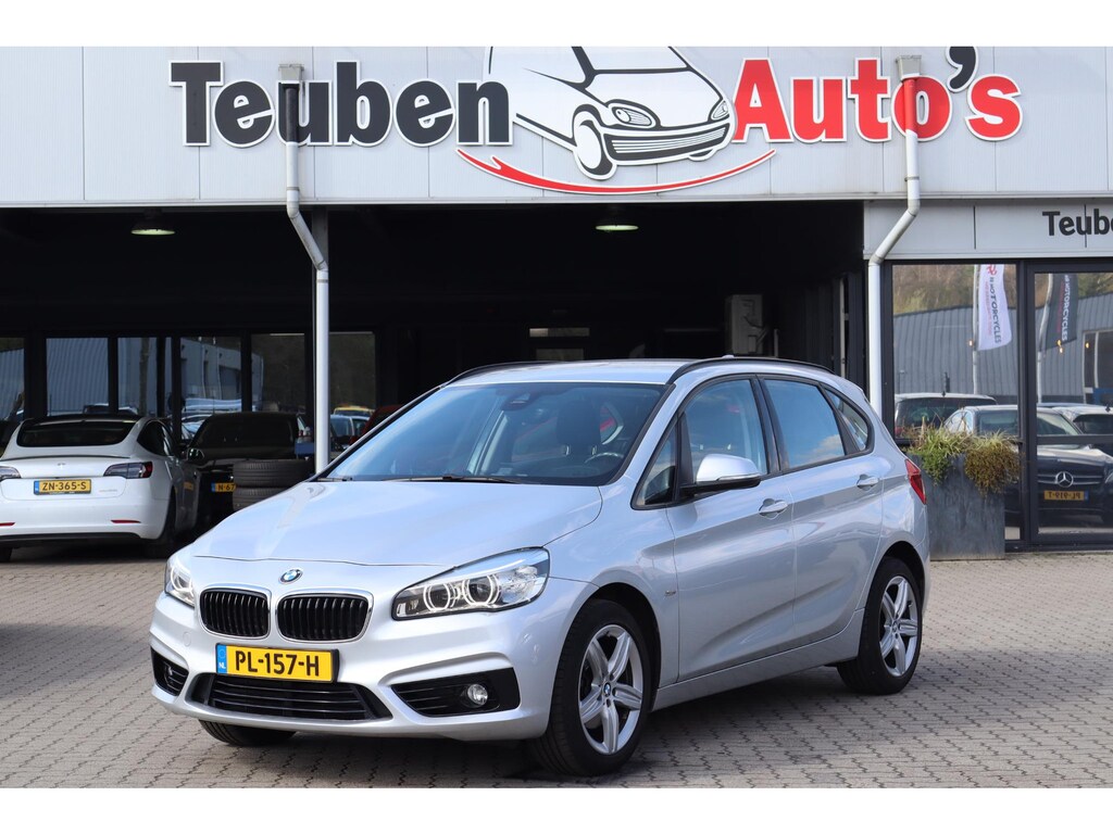 BMW 2-Serie Active Tourer 218i Executive Climate control, Cruise control, Navigatie, Elektrische ramen, Lichtmetalen wielen