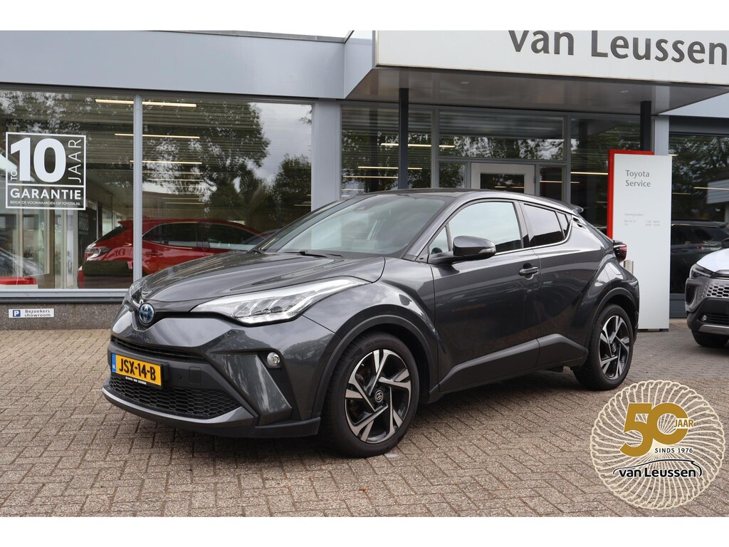Toyota C-HR / C-HR+ 1.8 HYBRID DYNAMIC ALL-SEASON BANDEN STOELVERW. DODEHOEKDETECTIE KEYLESS LED KOPLAMPEN PARK.SENSOREN V+A