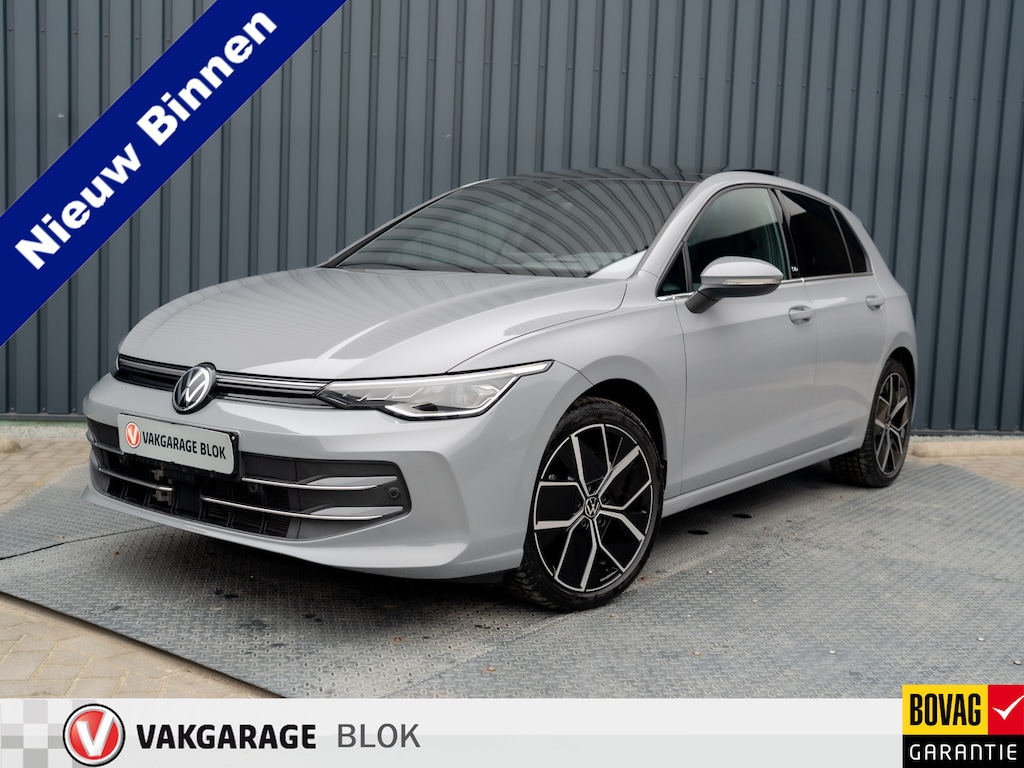 Volkswagen Golf 1.5 eTSI 50 Edition | Panodak | Trekhaak wegkl. | Stoelgeheugen | Side Assist | Head Up | IQ Light | Prijs Rijklaar!!