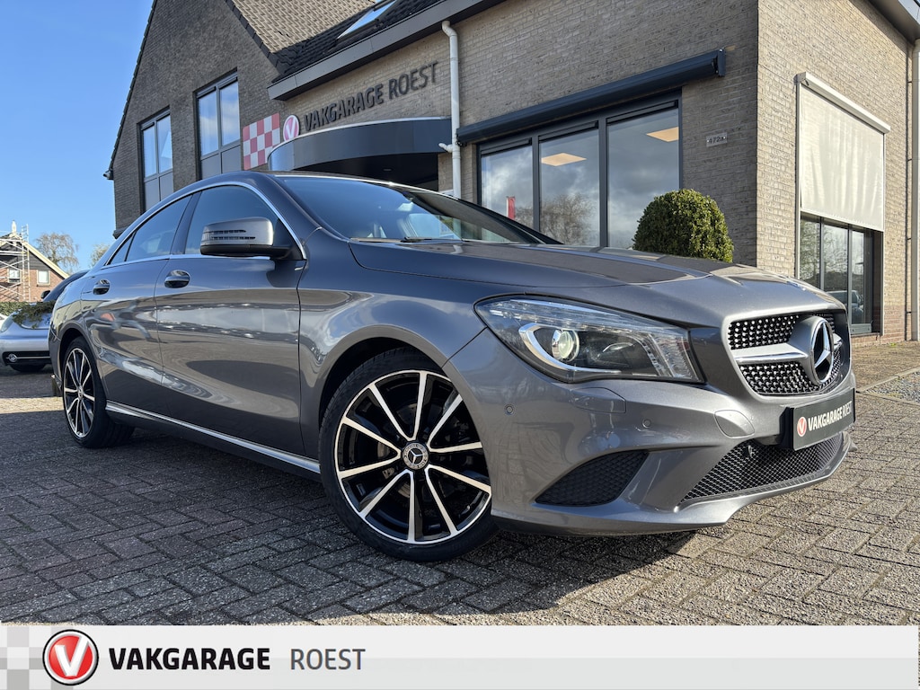 Mercedes-Benz CLA 200 Automaat AMG-Line Sport interieur / Xenon / Navigatie