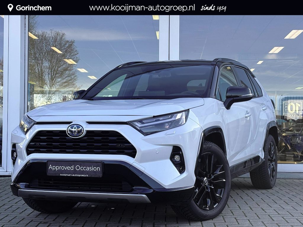 Toyota RAV4 2.5 Hybrid AWD Style Parkeersensoren, stoelverwarming, elektr. achterklep, draadloze telefoonlader, stuurverwarming, navigatie Apple CarPlay/Android Auto