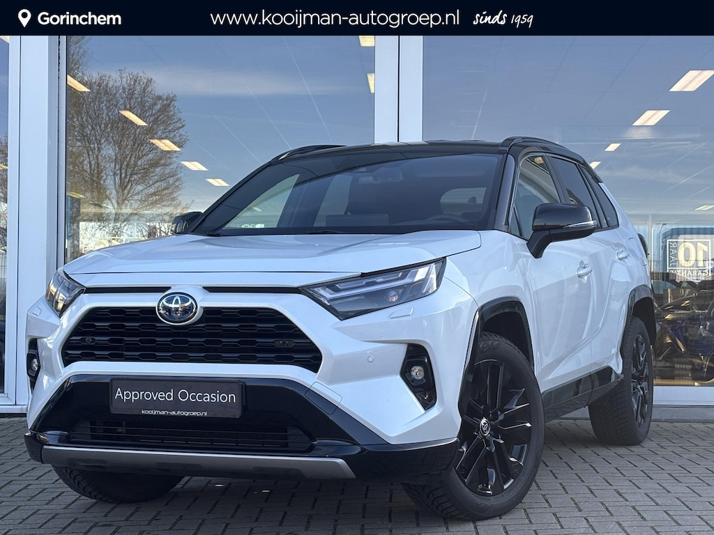 Toyota RAV4 2.5 Hybrid AWD Style Parkeersensoren, stoelverwarming, elektr. achterklep, draadloze telefoonlader, stuurverwarming, navigatie Apple CarPlay/Android Auto