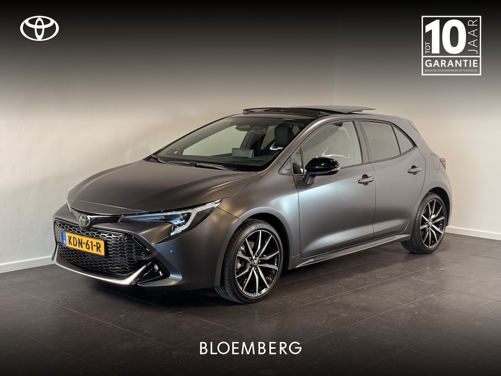 Toyota Corolla Hybrid 180 GR Kage Limited Edition | Onyx Grey matte lak | Schuif-kantel dak | HUD | JBL |