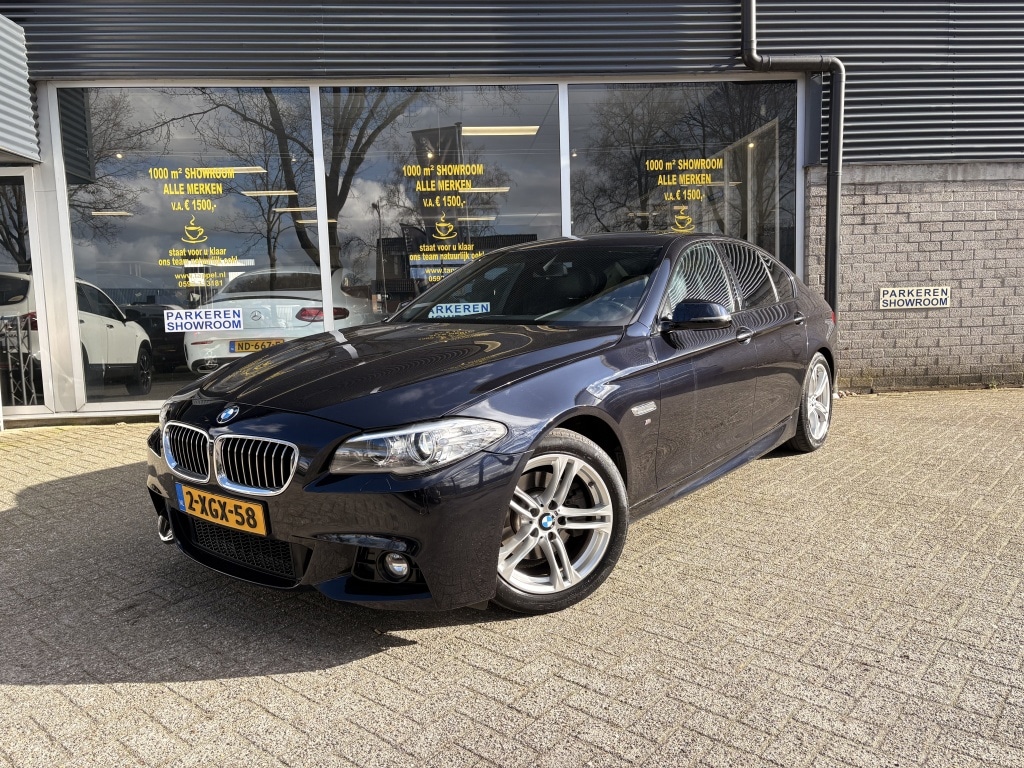 BMW 5-Serie 520i Executive 184 PK/Automaat/Trekhaak/M Pakket/Pano/LED/NAP