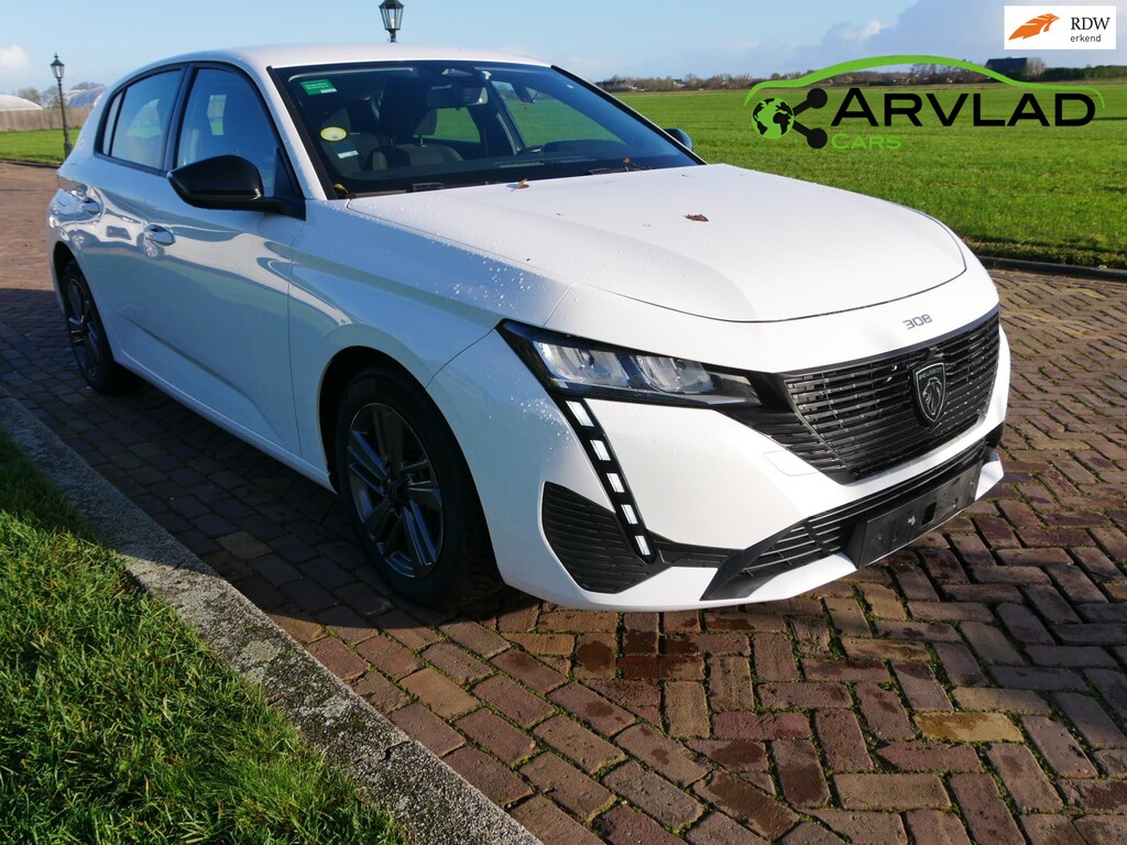 Peugeot 308 1.5 BlueHDi Active Pack EAT8 AC NAVI ALU ** 10699 NETTO **
