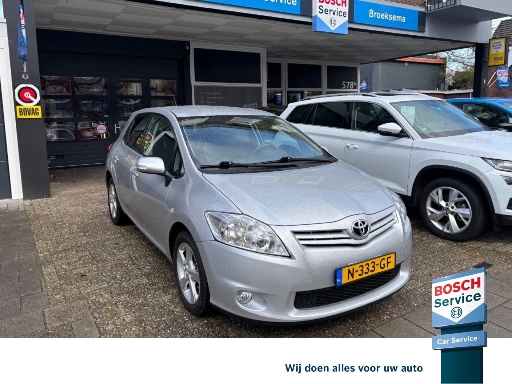 Toyota Auris 1.6 DYNAMIC