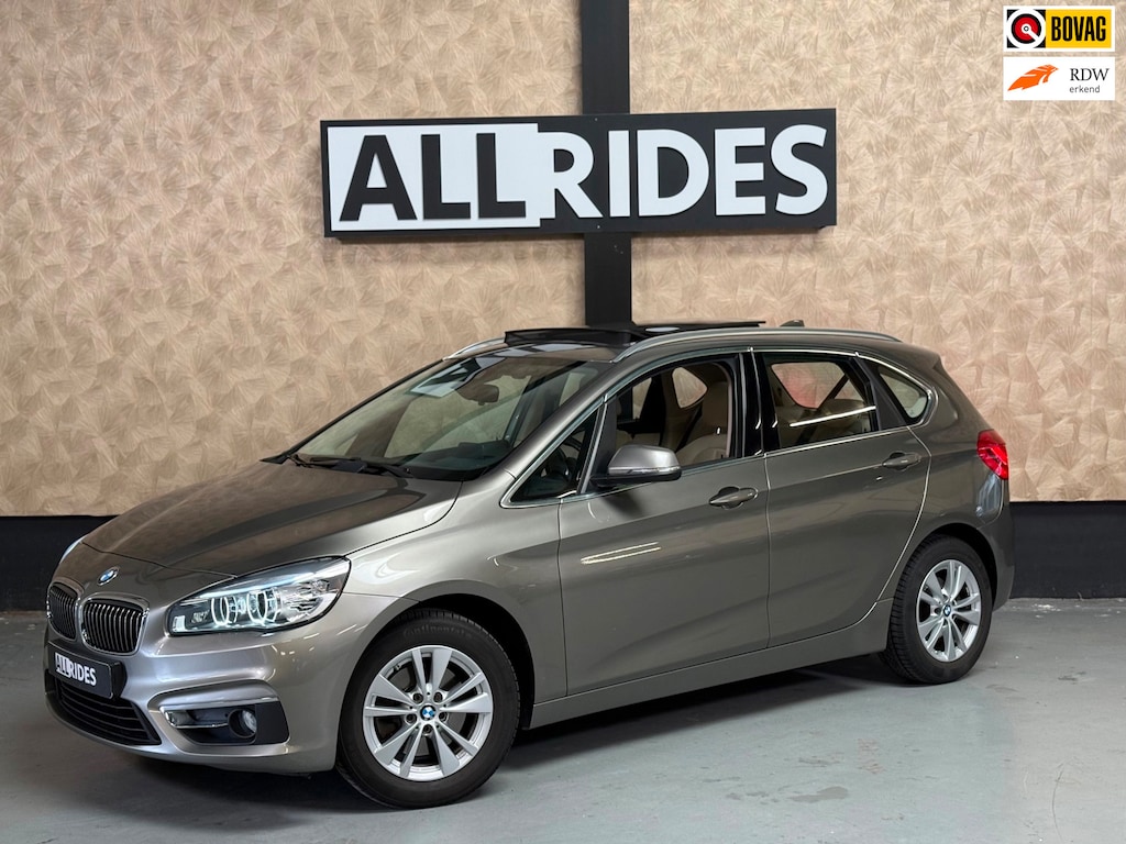 BMW 2-Serie Active Tourer 218i High Executive | Pano | HUD | Sfeerverlichting | Led | Parkeersensoren | NAP
