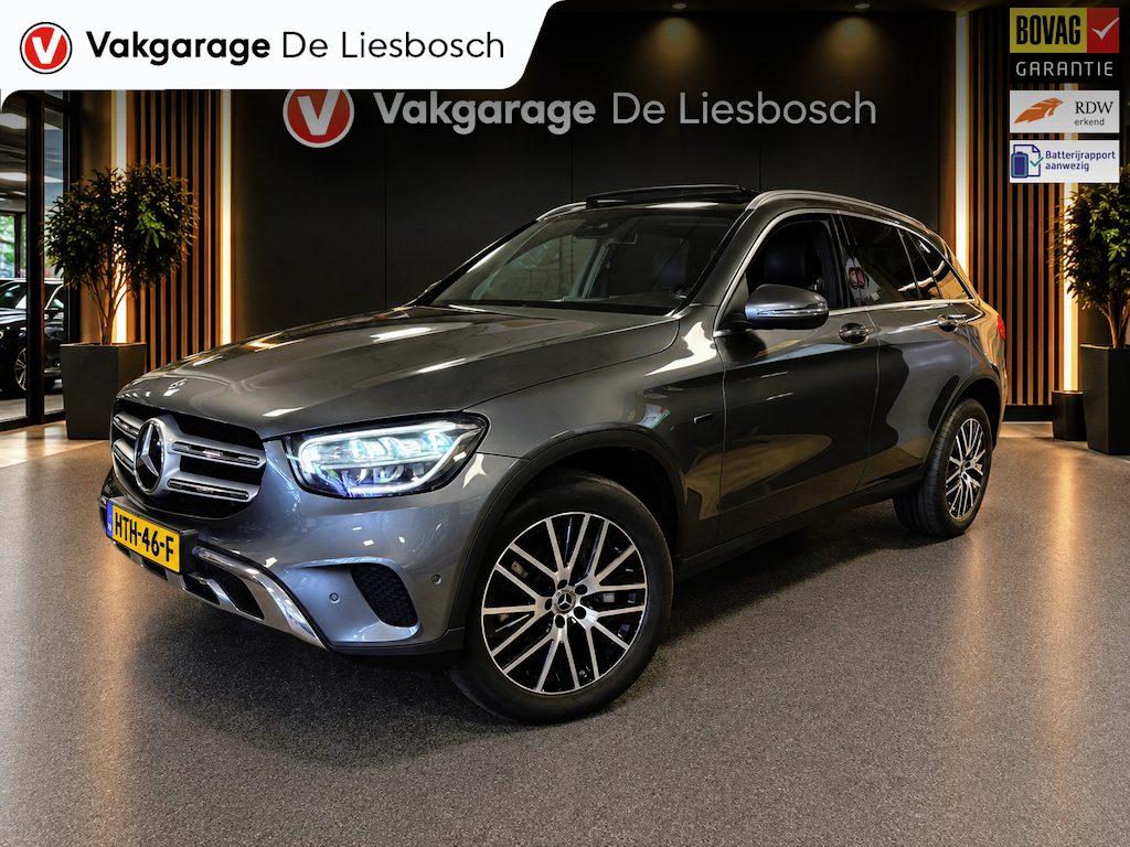 Mercedes-Benz GLC 300e 4MATIC Premium Plus / trekhaak / sfeer verlichting / panorama-dak / virtual