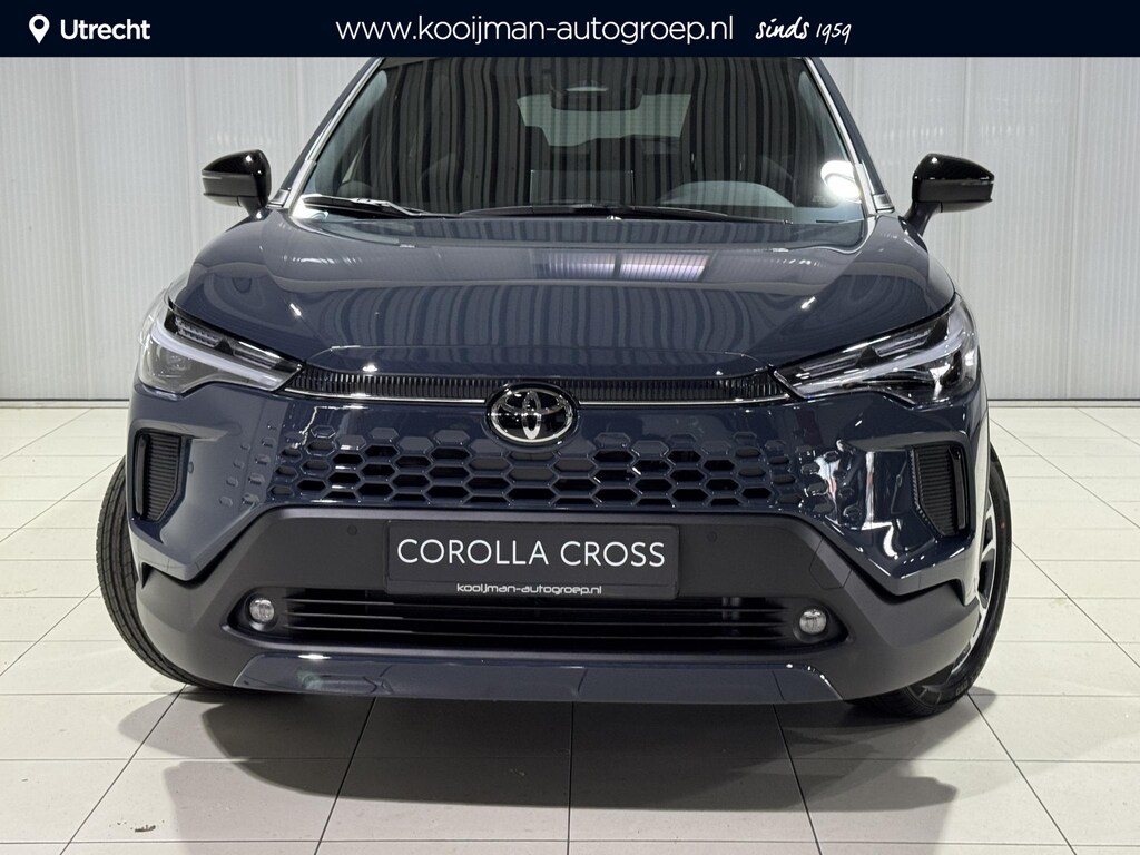 Toyota Corolla Cross Hybrid 140 Dynamic Snel leverbaar , 18'' LM Velgen , Incl 2500 euro voordeel ! , Camera , Apple carplay/anroid auto