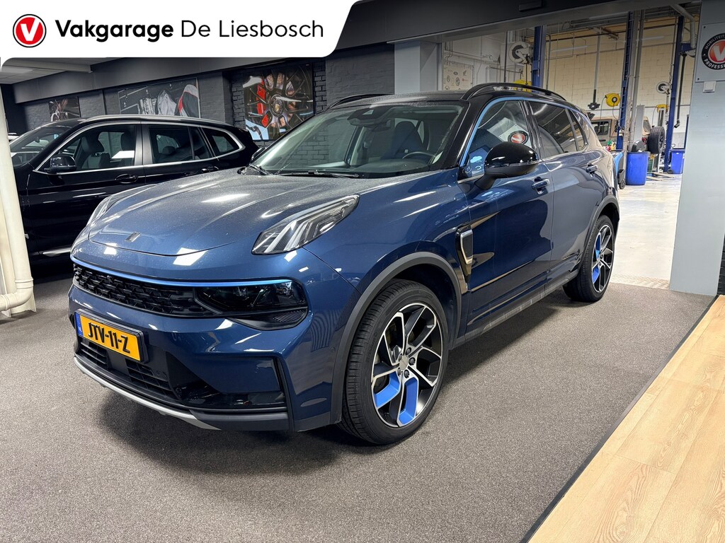 Lynk & Co 01 1.5 / Panorama-dak / 360 Camera / Infinity audio / Navigatie