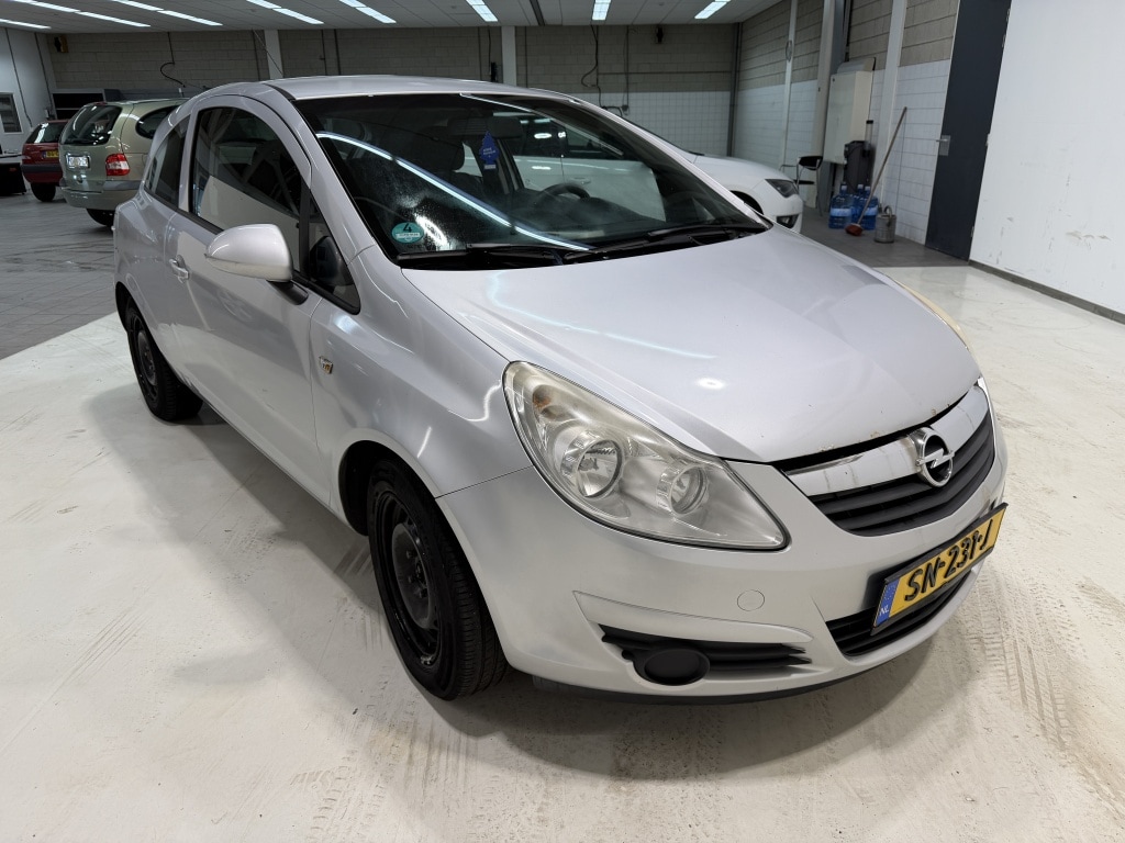 Opel Corsa 1.4-16V Edition