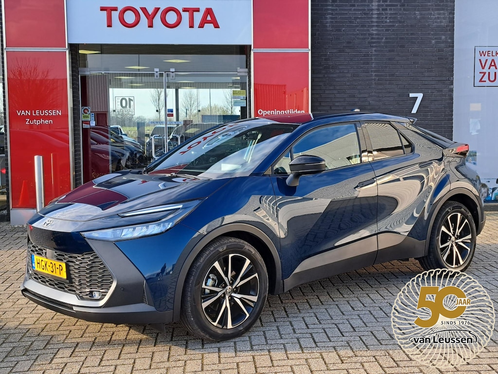 Toyota C-HR / C-HR+ 1.8 HYBRID 140 DYNAMIC CRUISECONTROL PDC VOOR EN ACHTER ACHTERUITRIJCAMERA