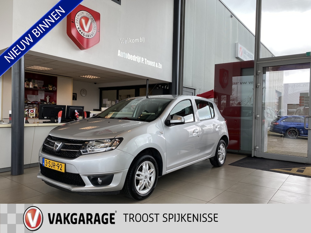 Dacia Sandero 0.9 TCe Lauréate,Navigatie,Airco,Elektrischpakket,Trekhaak,Bleutooth,Radio Cd/Mp-3 Speler,15 Inch Lmv