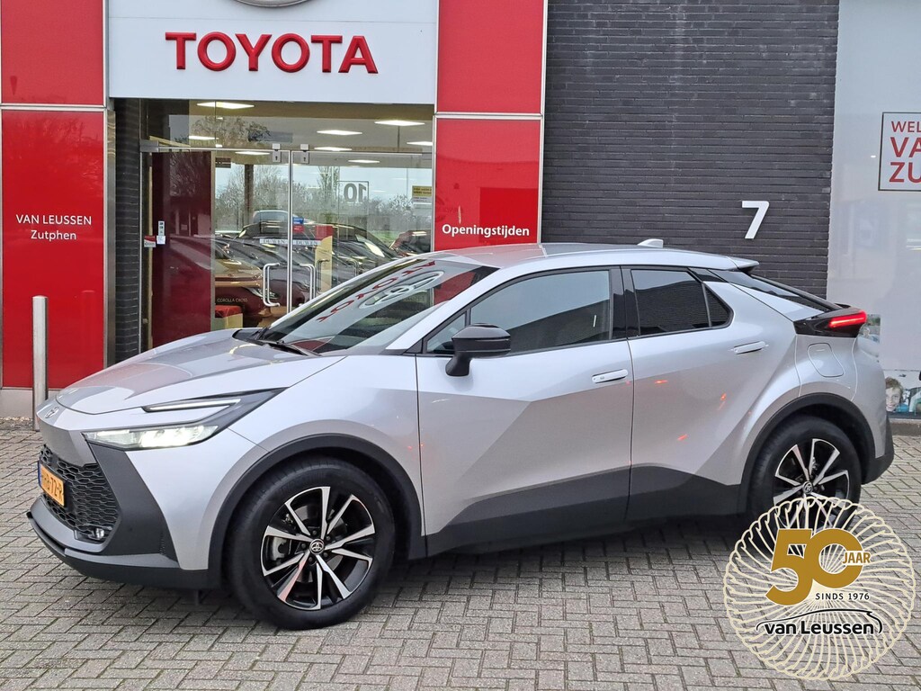 Toyota C-HR / C-HR+ 2.0 Plug-in Hybrid 220 Dynamic STUUR/STOELVERWARMING APPLE/ANDROID PARK-SENSOREN PRIVACY-GLASS AD-CRUISE