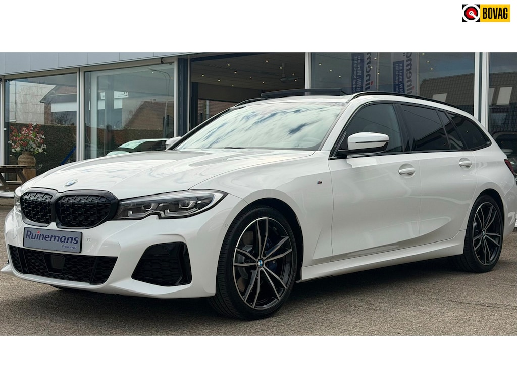 BMW 3-Serie Touring M340i xDrive High Executive / PANO / LED / TREKHAAK /
