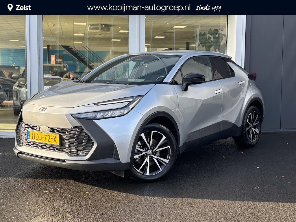 Toyota C-HR / C-HR+ 2.0 Plug-in Hybrid 220 Dynamic | LM Velgen | Navigatie | Virtual Cockpit | Achteruitrijcamera | Stoelverwarming