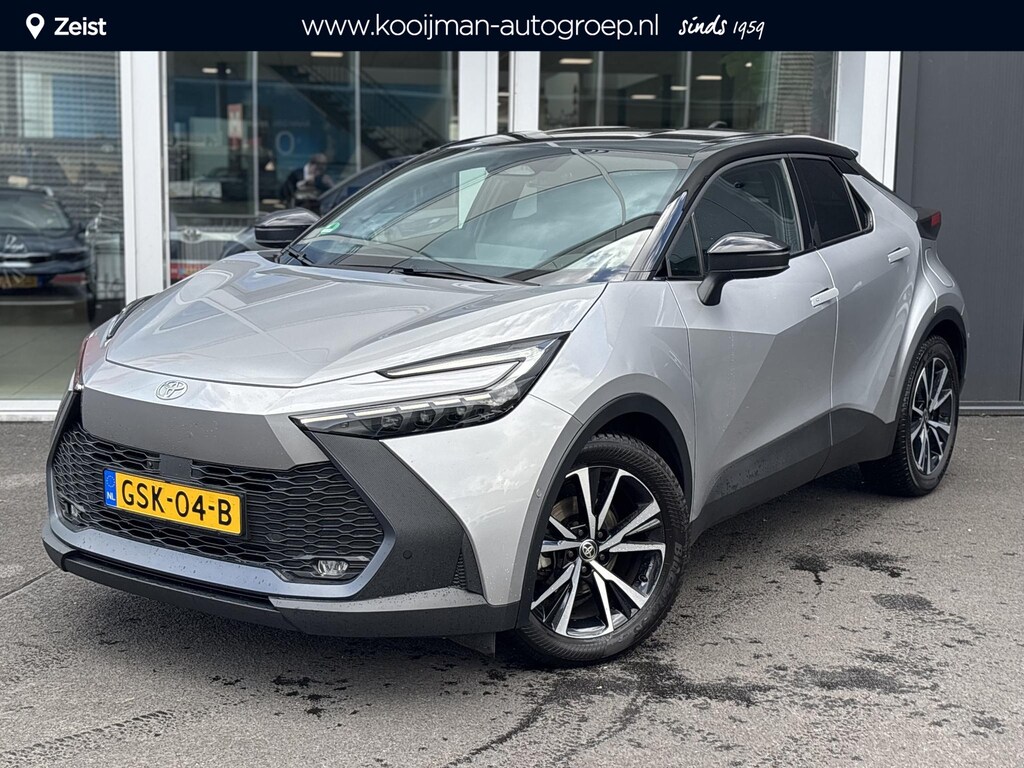 Toyota C-HR / C-HR+ 1.8 Hybrid 140 First Edition | 360 camera | DAB | Virtual Cockpit | Dodehoeksensor | Navigatie | Elektrische achterklep