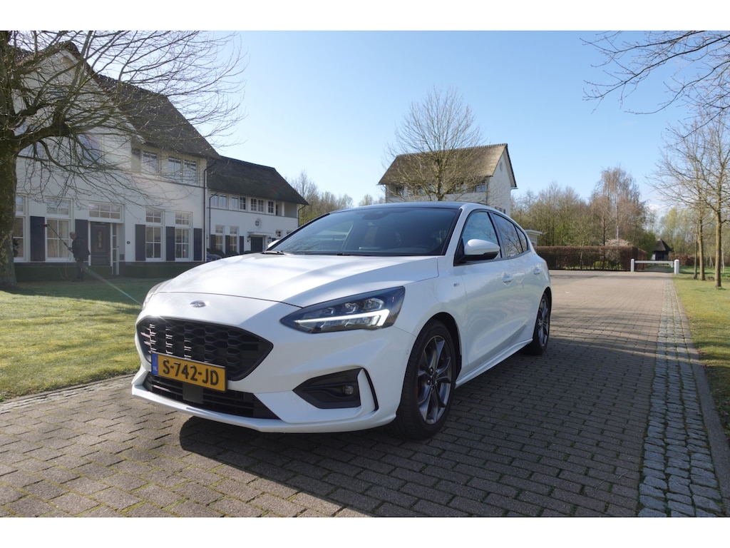 Ford Focus 1.0 EcoBoost ST LINE Titanium X Business | Panodak | Camera | Winterpakket | ACC |