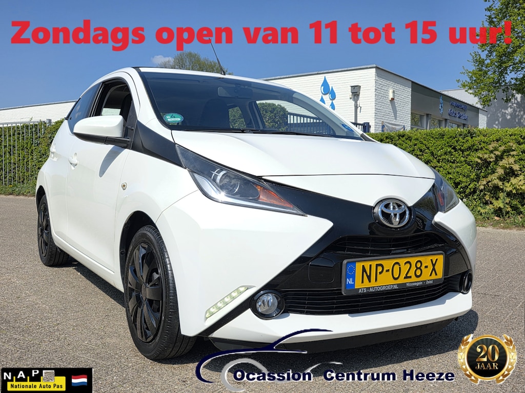 Toyota Aygo 1.0 VVT-i x-Wave CabrioTop! 1e Eig! Camera! Navi! SUMMER SALE!