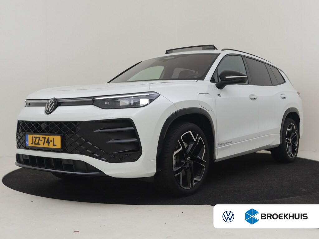 Volkswagen Tayron 1.5 eHybrid R-Line Edition | Black Edition | Panoramadak | Trekhaak l Leder l Harman & Kardon l Massage l Ventilatie en verwarmde stoelen l Memory l Pano Dak l