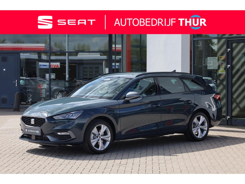 SEAT Leon Sportstourer 1.5 TSI e-Hybrid FR Business 204PK / 150kW DSG, Technology pack (verwarmbare voorstoelen, keyless entry, elektrisch bedienbare achterklep met sensorsturing, draadloze telefoonlader), adaptieve cruise control, achteruitrijcamera (rear view), parkeersensoren voor en achter (pdc), draadloos Apple Carplay & Android Auto, DAB+, elektrisch verstel-, verwarm- en inklapbare buitenspiegels, virtual cockpit, 17" 'Dynamic' LMV etc.