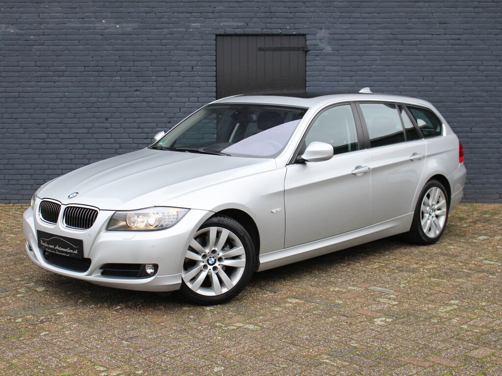 BMW 3-Serie Touring 325i High Executive LCI volledig BMW onderhouden