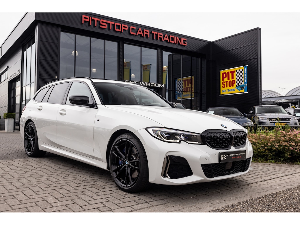 BMW 3-Serie Touring M340i xDrive M-Sport, 374 PK, H&K Audio, HUD, Pano!