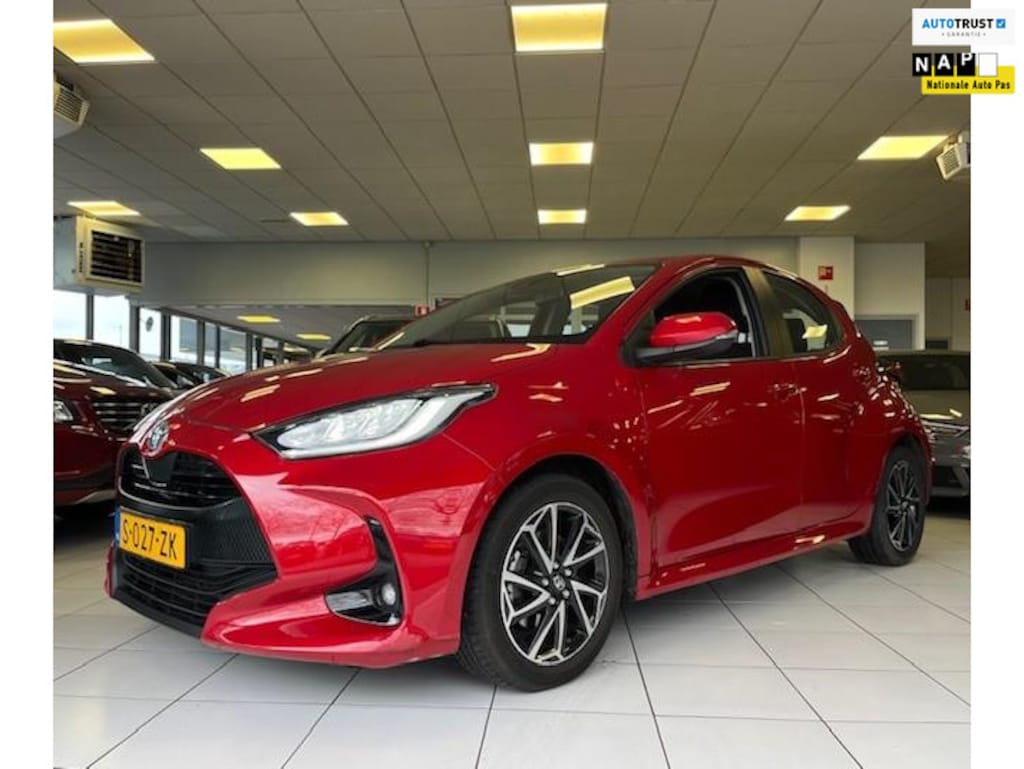 Toyota Yaris 1.5 Hybrid Dynamic/Camera/NAP/Automaat/Adaptive cruise control/LED/2e Eigenaar