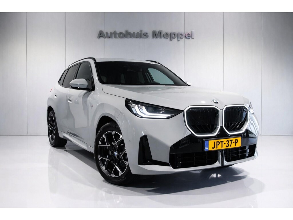 BMW X3 X3 30e M-Sport | 360 Camera | HUD | Glow Grill | Brooklyn Grau |