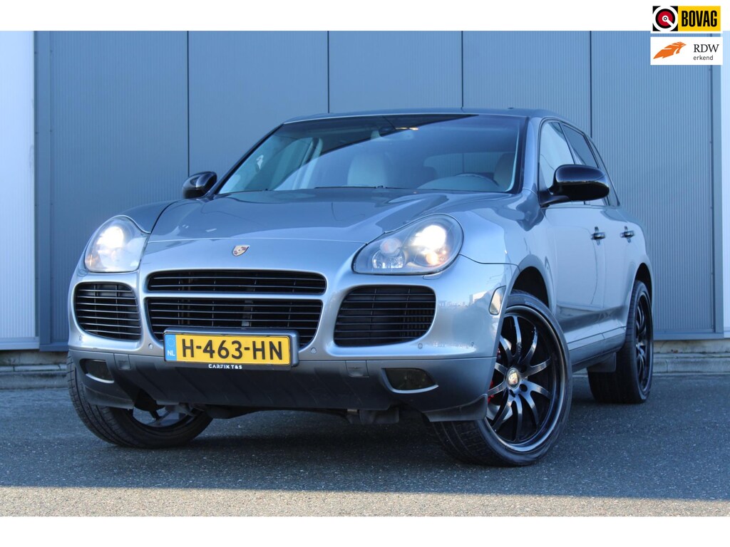 Porsche Cayenne 4.5 Turbo, Luchtvering, Leder, Trekhaak, Bose Audio, Sportuitlaat, Boekjes volledig erbij.
