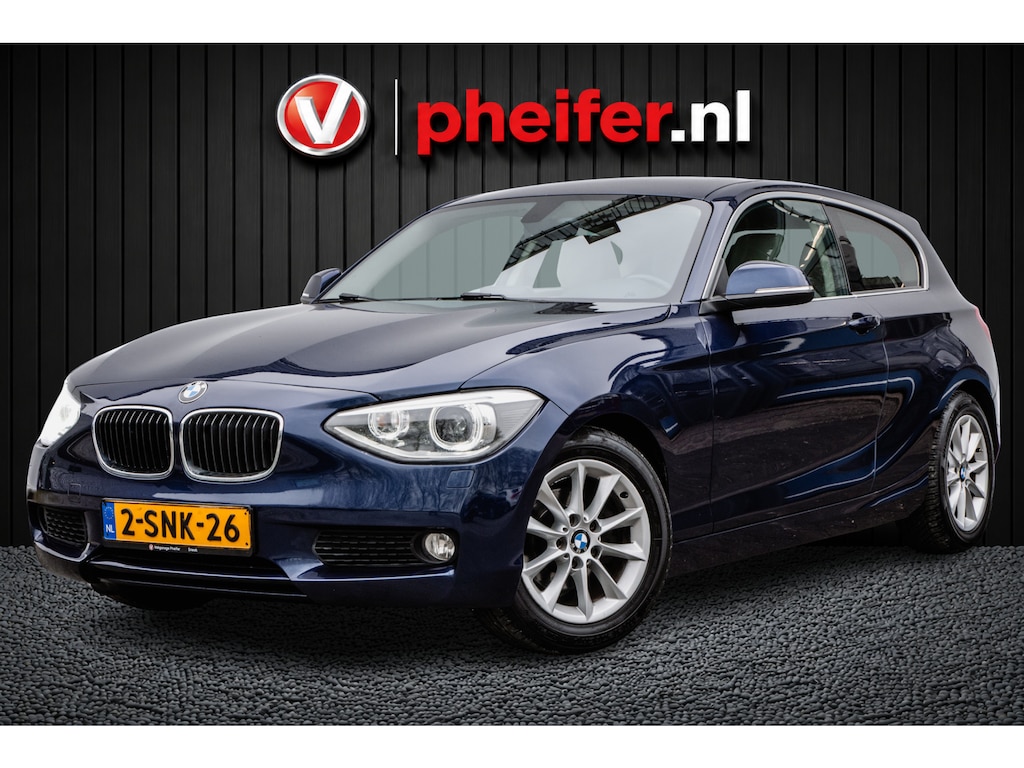 BMW 1-Serie 116i 136pk Upgrade Edition Lederen int./ Stoelverwarming/ Full map navigatie/ Bi-Xenon/ Cruise control