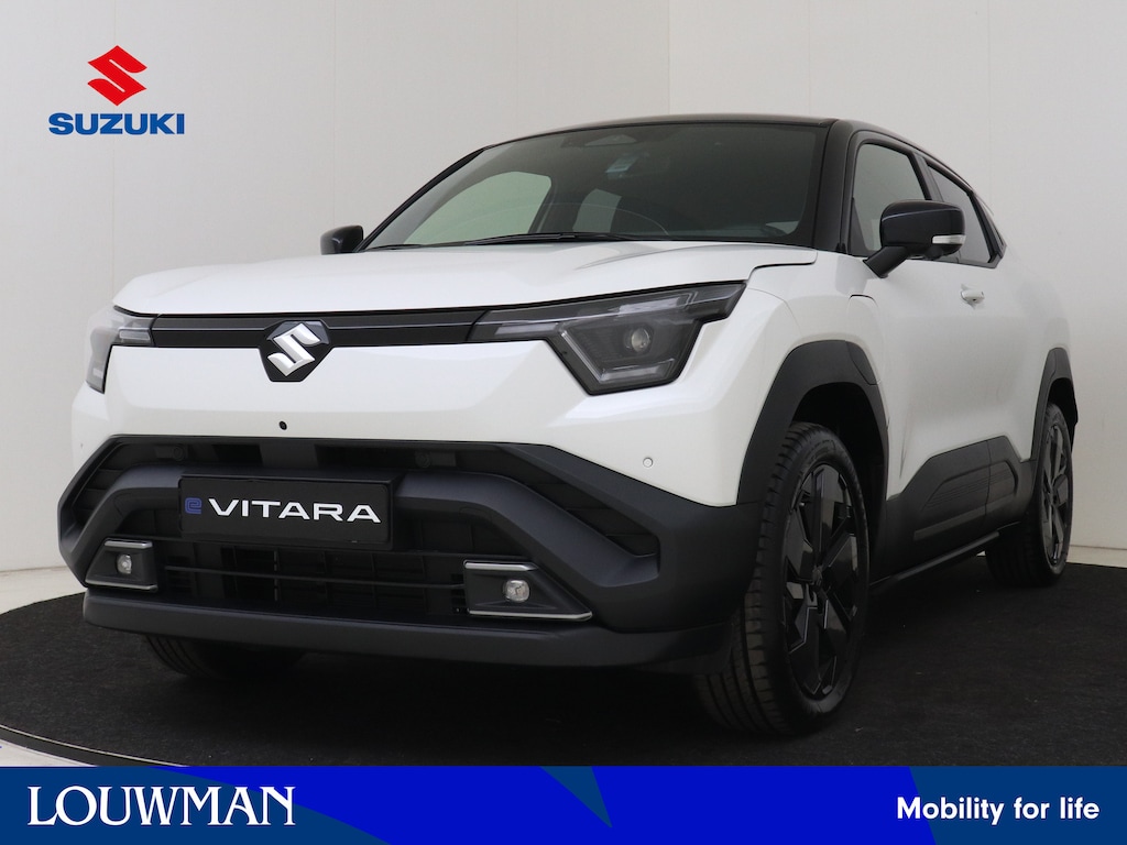 Suzuki e-Vitara Style 61 kWh | 360 Camera | Apple Carplay / Android auto | All Season banden 19" | Panoramadak |