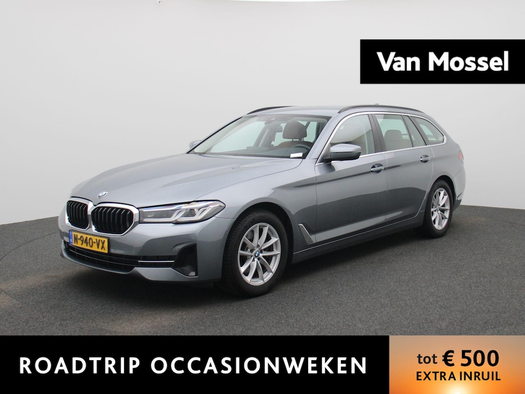 BMW 5-Serie Touring 520i Business Edition Plus | Automaat | LMV | Navigatie | Stoel verwarming | Virtual cockpit | Leder | Parkeer sensoren | Elec. achterklep | Virtual cockpit | Camera | Climate control | Cruise control | DAB |