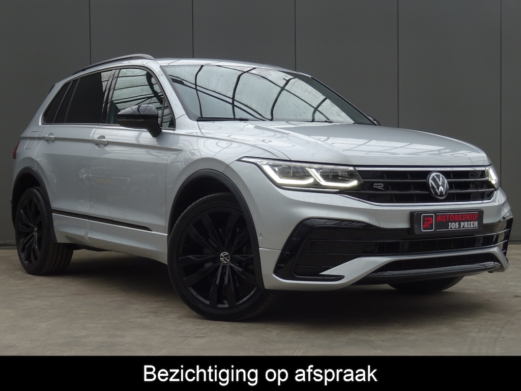 Volkswagen Tiguan 1.4 TSI eHybrid R-Line Business * PANORAMAKDAK * 40 KM ACCU RANGE !!