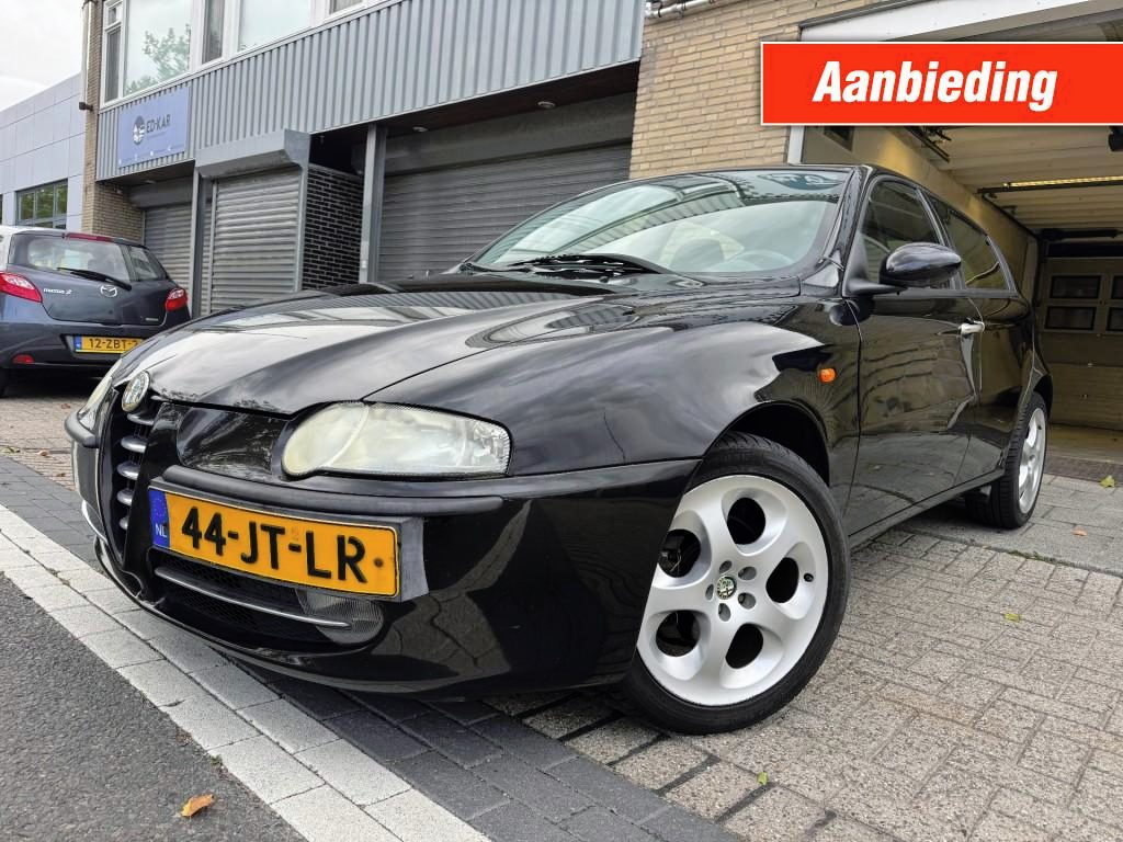 Alfa Romeo 147 1.6 T.Spark Distinctive CLIMA 17 RIJDT GOED NAP APK BIJ AFLEVERING