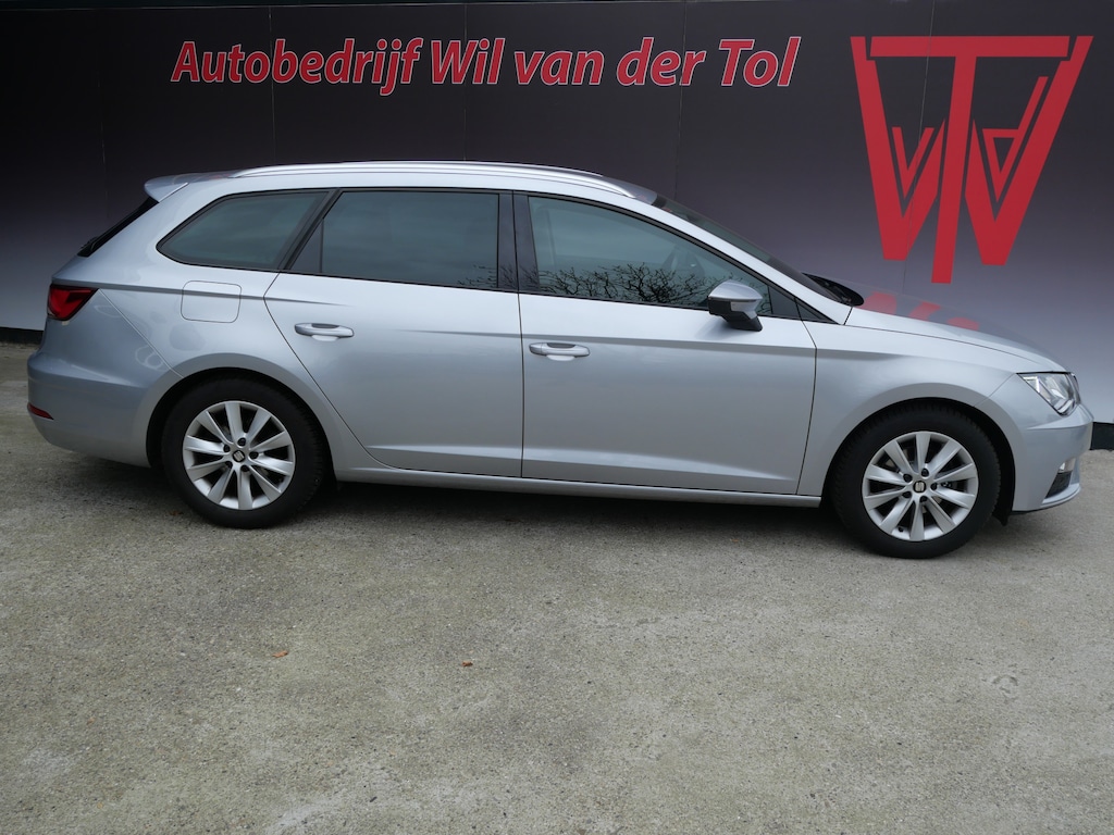 SEAT Leon ST 1.0 EcoTSI STYLE INTENSE | NAVIGATIE | CARPLAY | ALL-SEASON | TREKHAAK | APK 02-2027!!