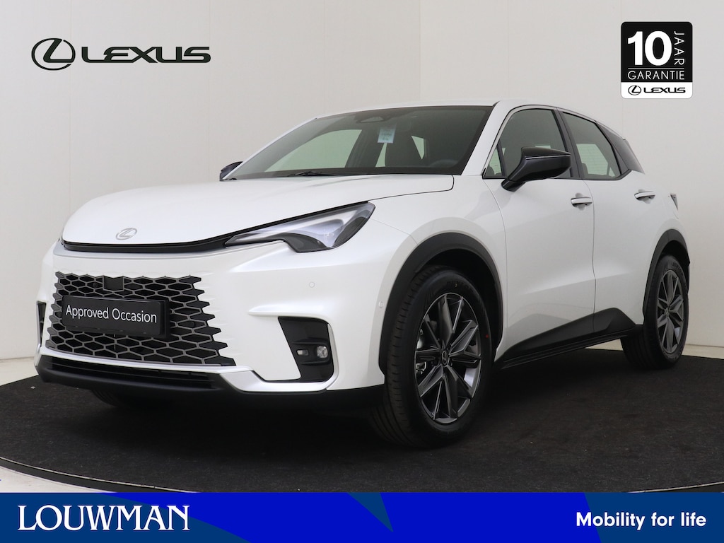 Lexus LBX Elegant 2WD Advanced Pack | HUD | 360 Camera