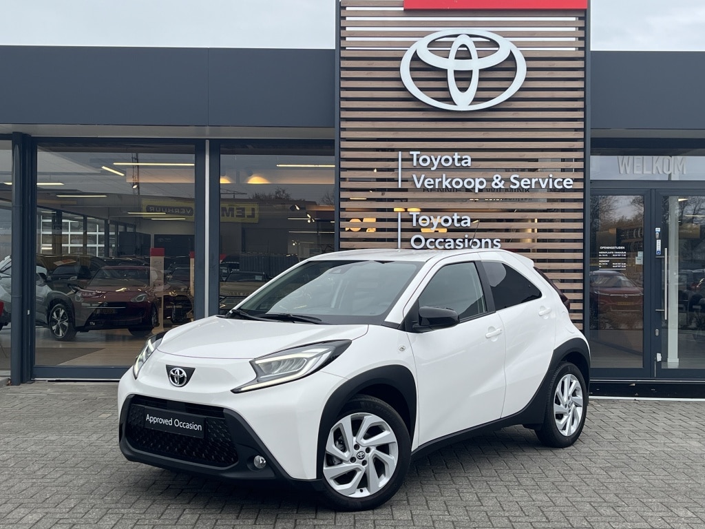 Toyota Aygo X 1.0 VVT-i MT first Edition | Stoelverwarming