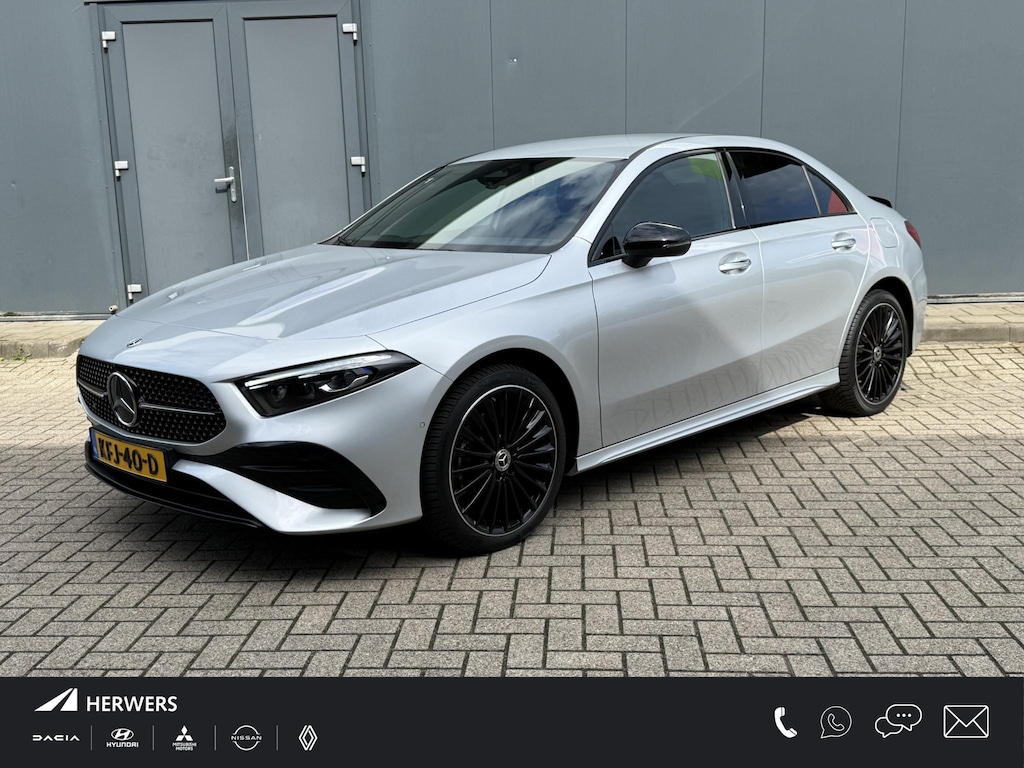 Mercedes-Benz A-klasse 250 e AMG Line Design Plug-in Automaat / Dealer onderhouden / 1e eigenaar / 1.600 kg trekgewicht / Navigatie / Camera / 19" AMG + All Season banden / Matrix Led Beam / Stoelverwarming /