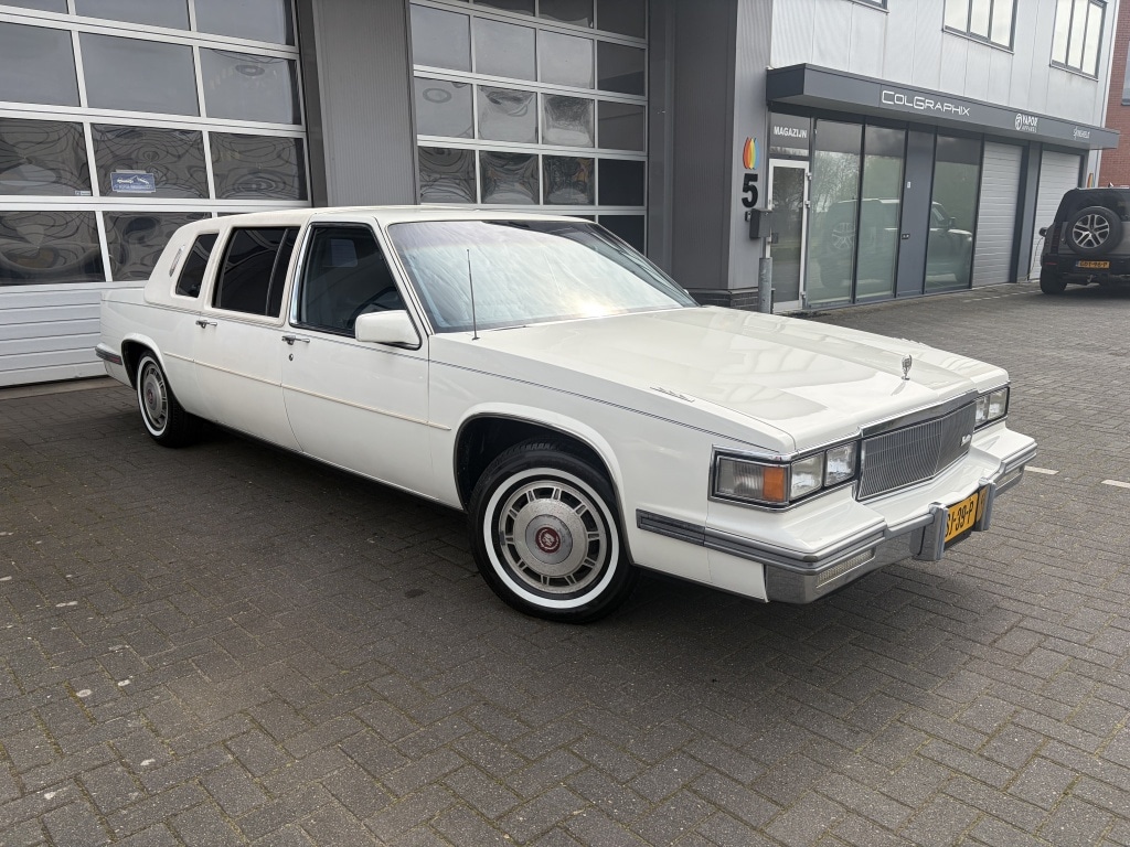 Cadillac Fleetwood 4.0 V8 Brougham / BELASTINGVRIJ! / GEREVISEERDE AUTOMAAT/ INCL NWE APK !! 2 JAAR
