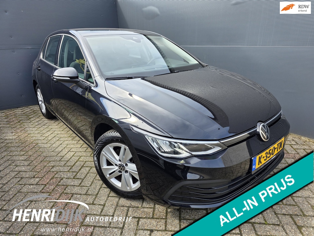 Volkswagen Golf 1.5 eTSI Style Automaat / Camera / Stoel & Stuur verwarming / Carplay / ACC / PDC / LMV