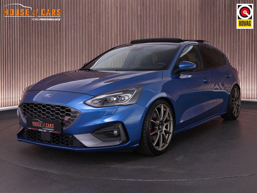 Ford Focus ST-3 2.3 280pk PERFORMANCE PACK |Milltek|19" Sparco|Maxton|sper diff|launch control|pano|head-up|B&O|Apple Carplay|winterpack|adaptive cruise|LED-koplampen|parkeercamera|