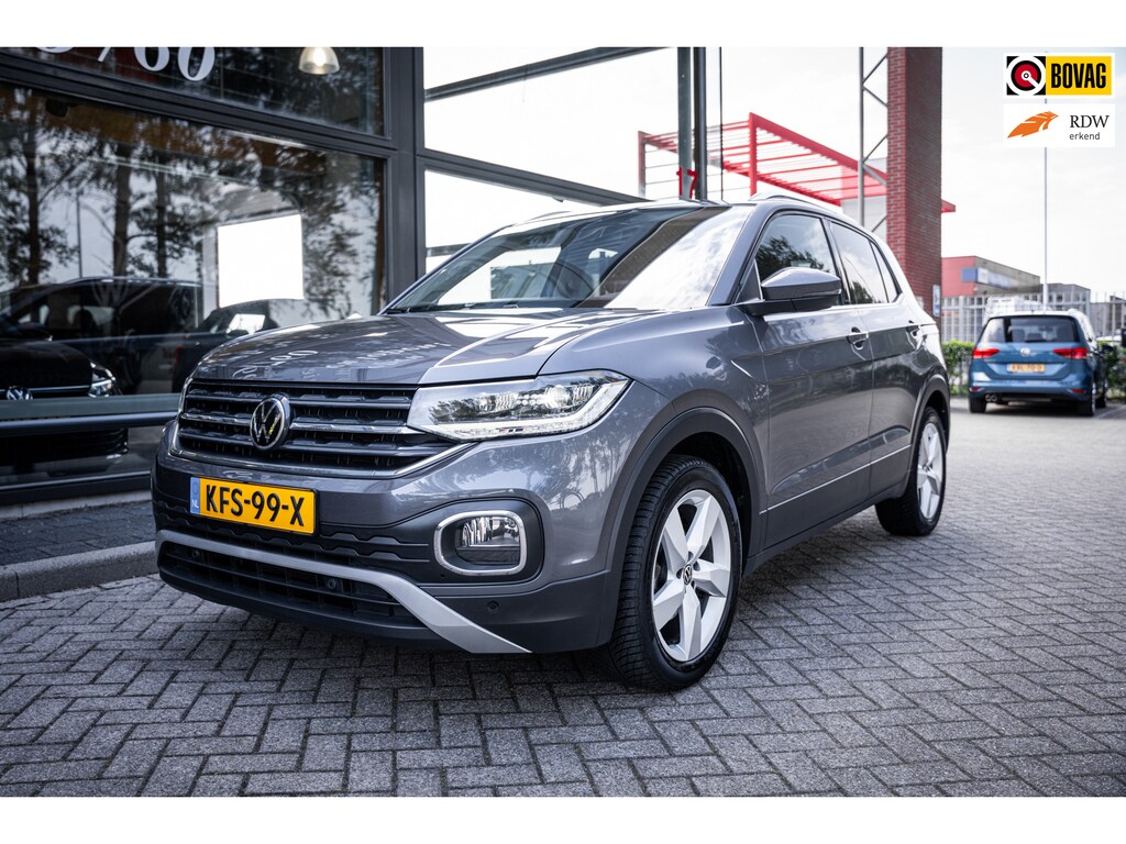Volkswagen T-Cross 1.5 TSI Style Automaat 150pk | Virtual cockpit | Led | Trekhaak | Adapt. Cruise | Stoelverwarming | Keyless |